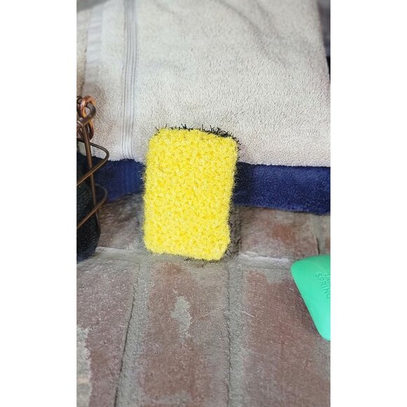 Black and Yellow Kitchen Scrubby - Picture 7 of 7